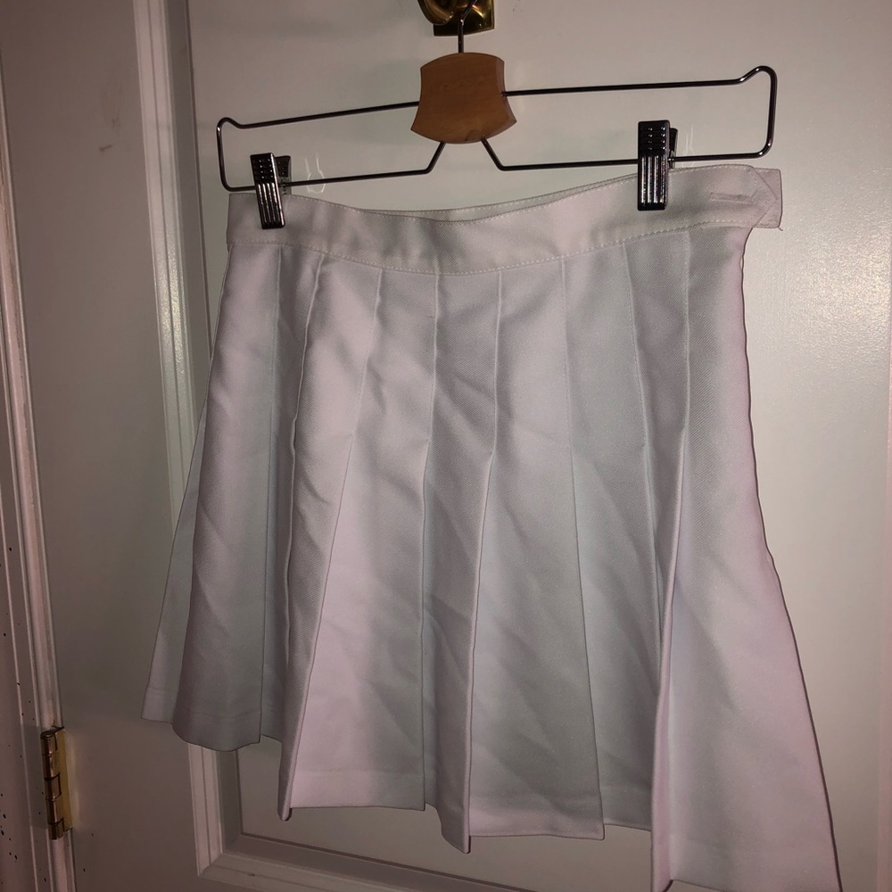 AA WHITE TENNIS SKIRT